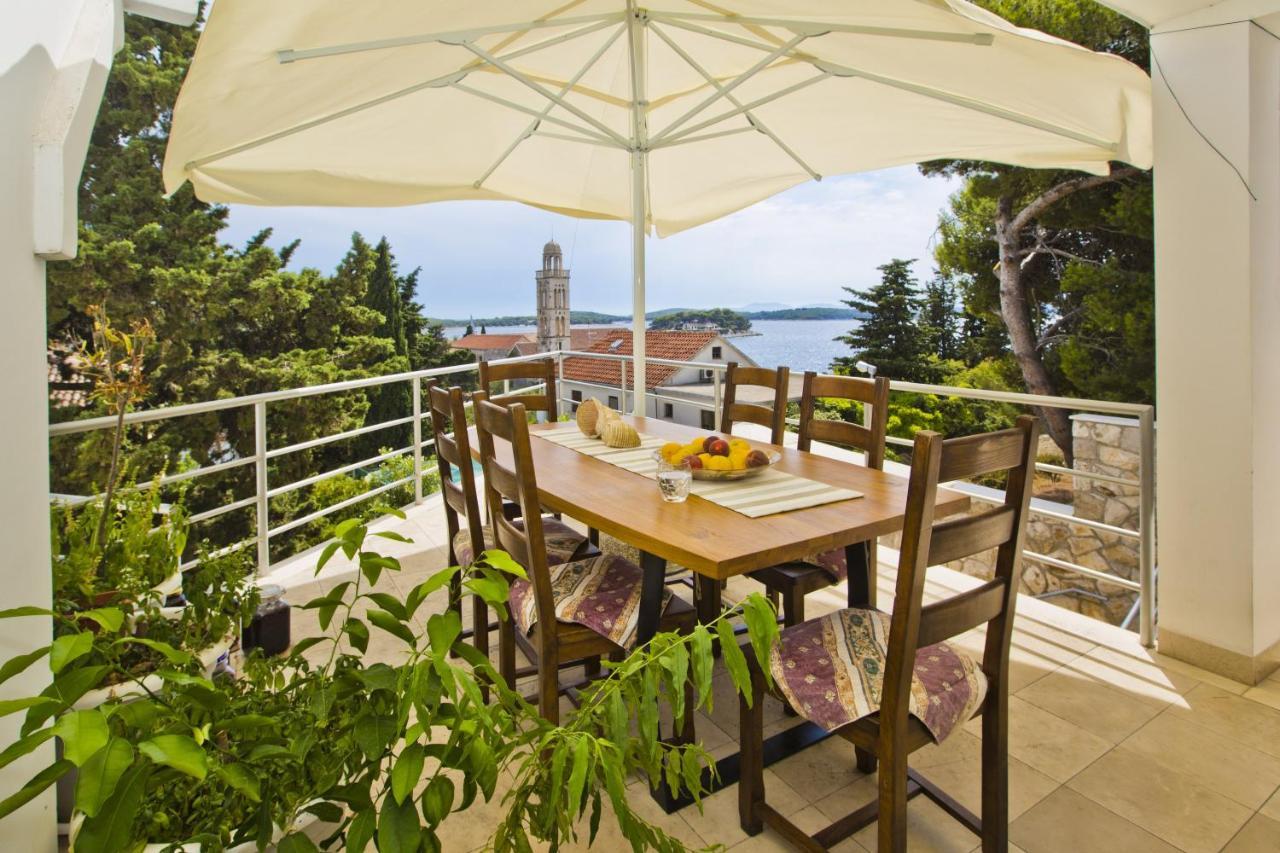 Castle Stambuk Apartment Hvar Town Exterior photo